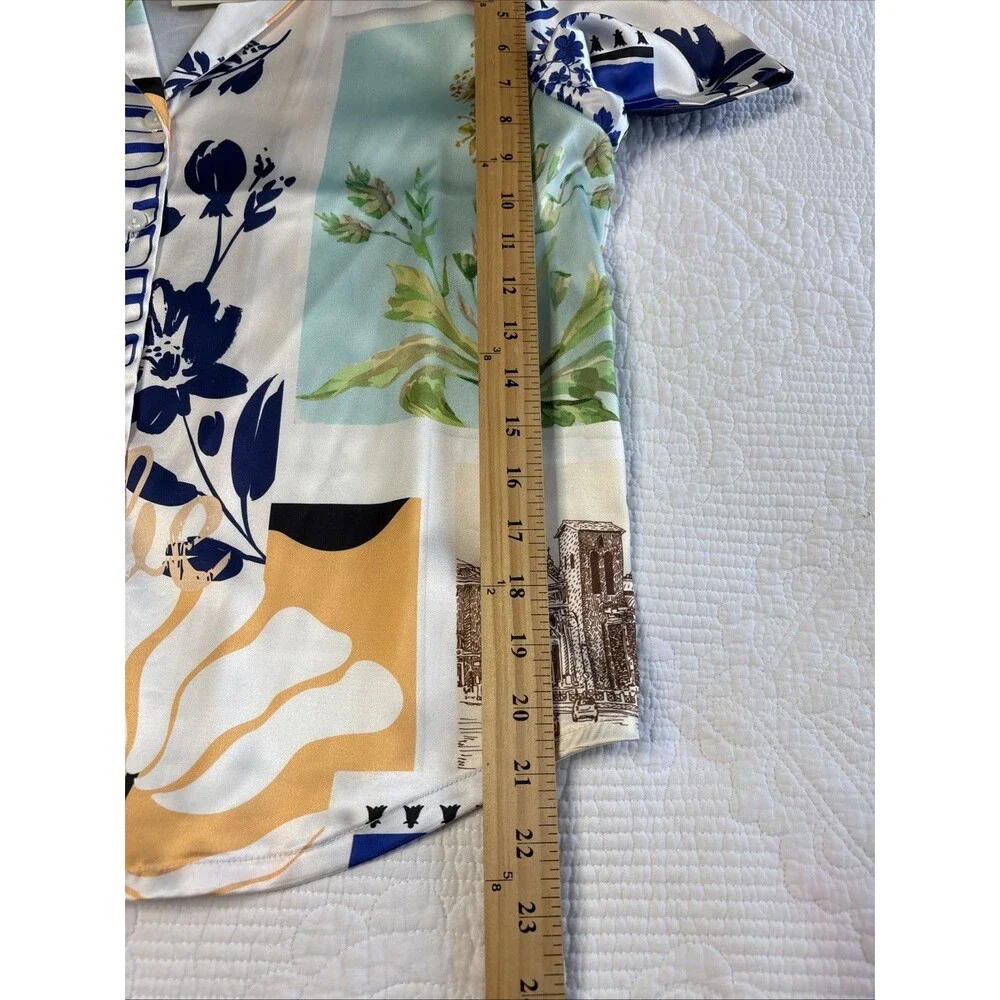 Joie Short Sleeve Button Down Shirt  Womens, multicolored artistic print Sz M